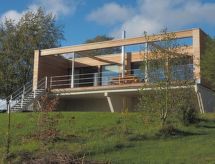 Exklusives Ferienhaus mit Terrasse und Garten
