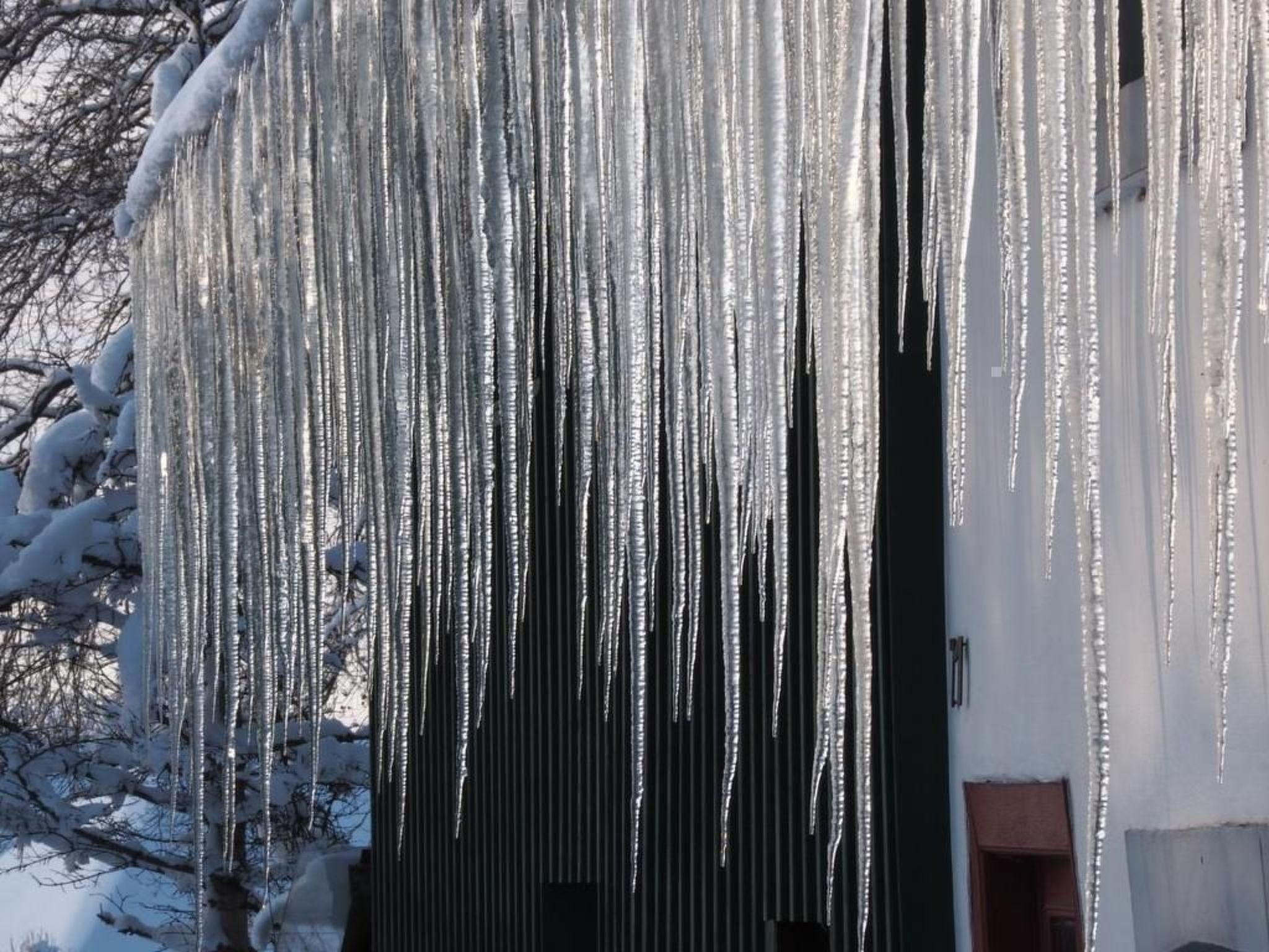 Exklusives Ferienhaus mit Terrasse und Garten-Image-tags.info