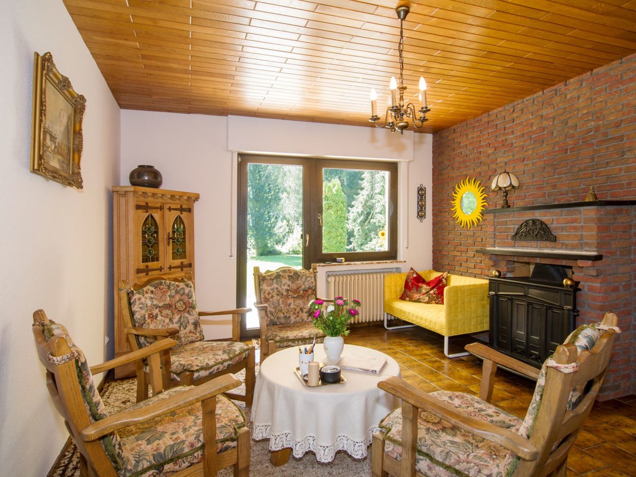 Gemütliches Ferienhaus in Hasenfeld mit Großem Garten-Binnen