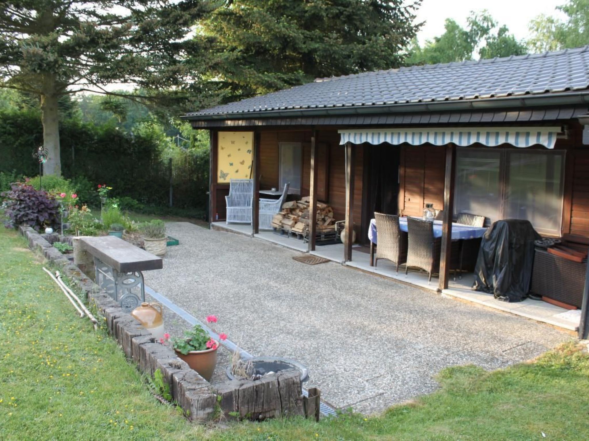 In Oberlahr mit Großem Garten-Dehors