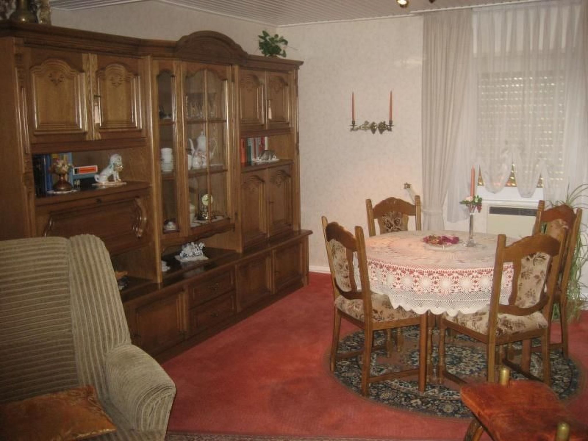 Große Ferienwohnung mit Balkon und Garten