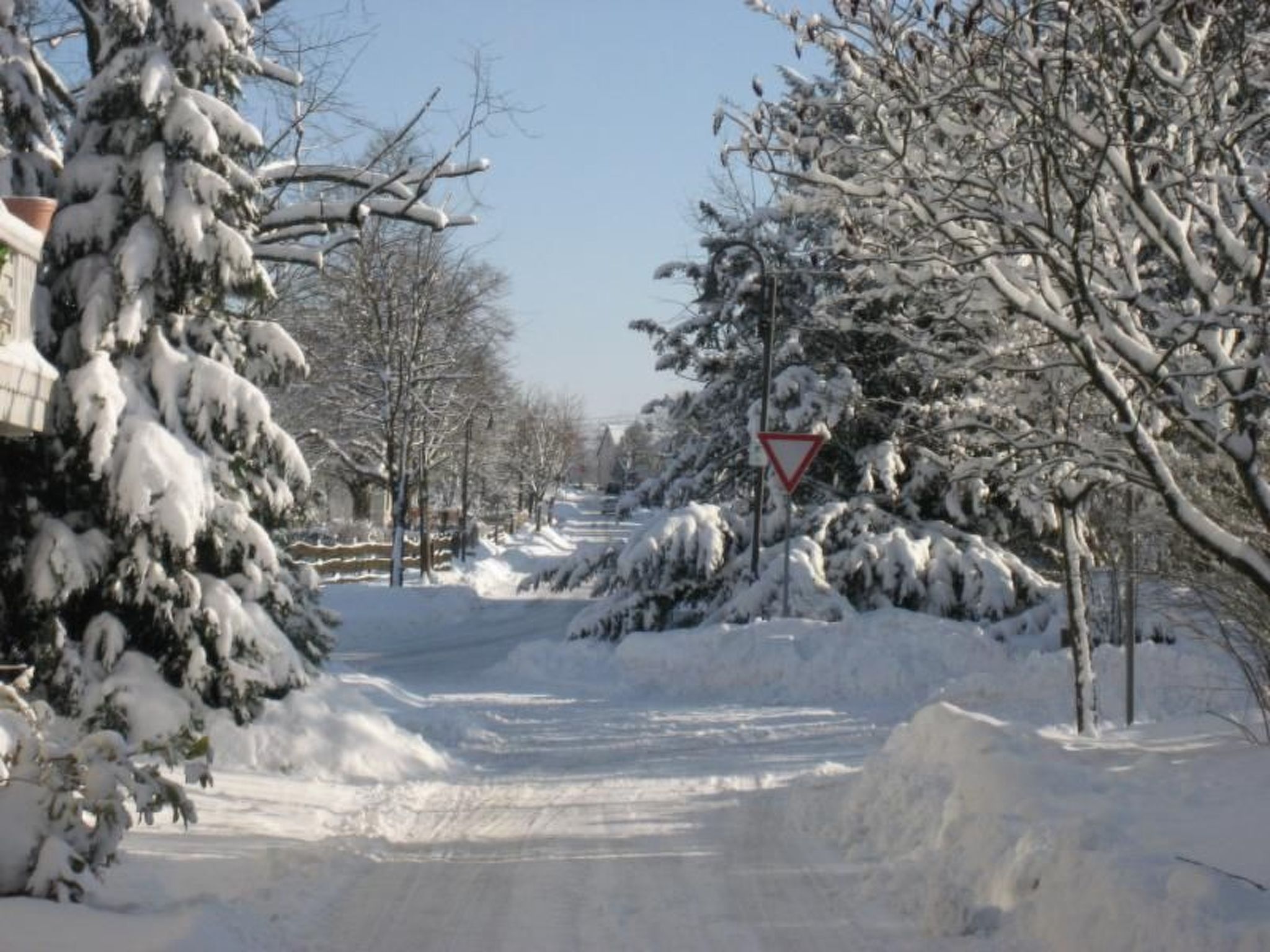 Große Ferienwohnung mit Balkon und Garten-Image-tags.info