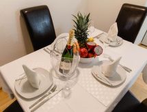 Ruim 6-persoons appartement met terras in het hart van Wesseling - thumbnail 6