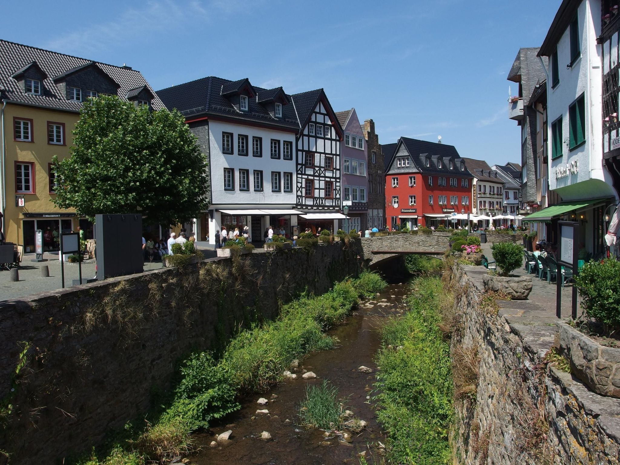 Hochwertige Ferienwohnung mit Terrasse und Garten-Binnen