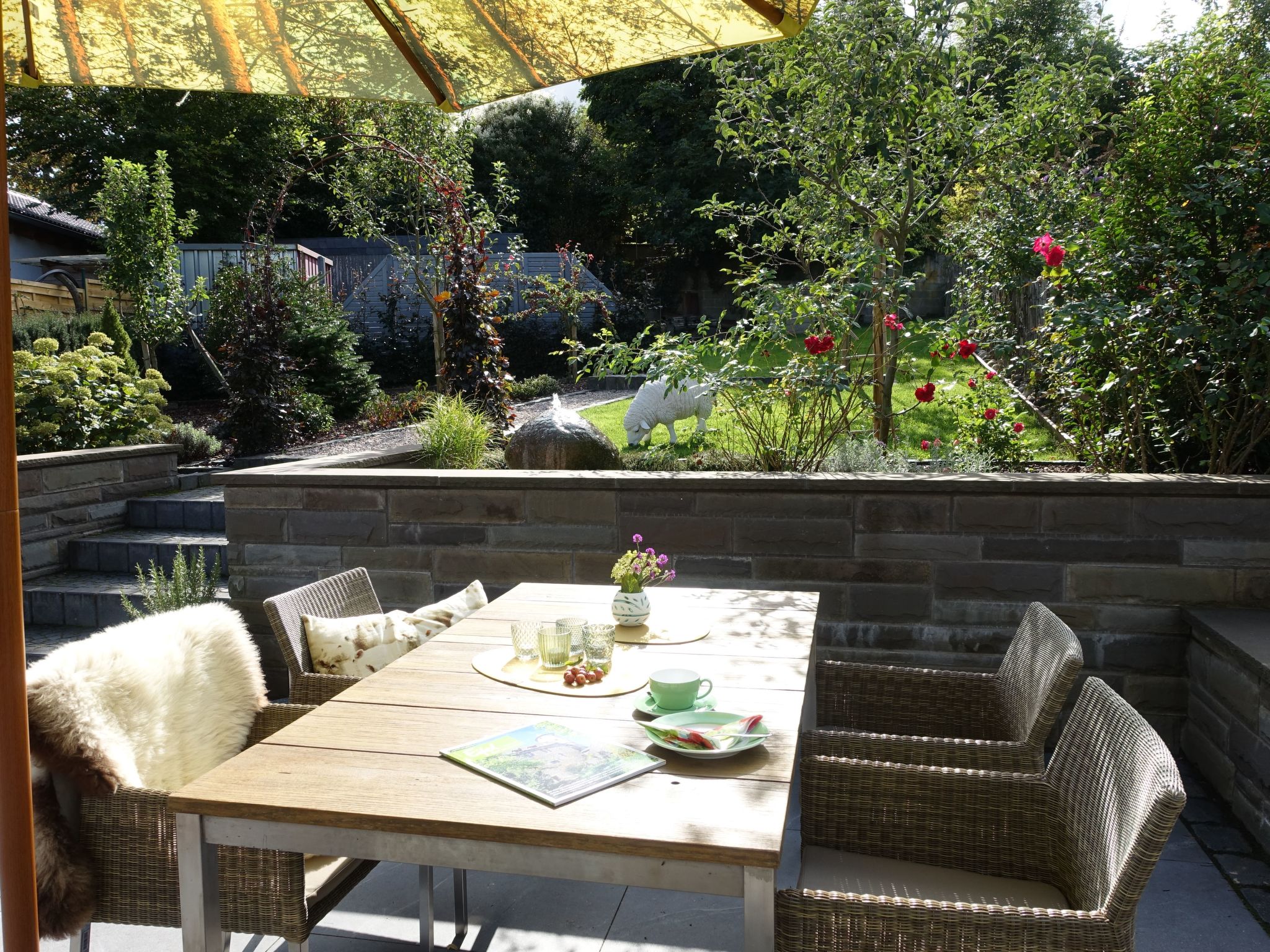 EifeLeben mit wunderschönem Garten