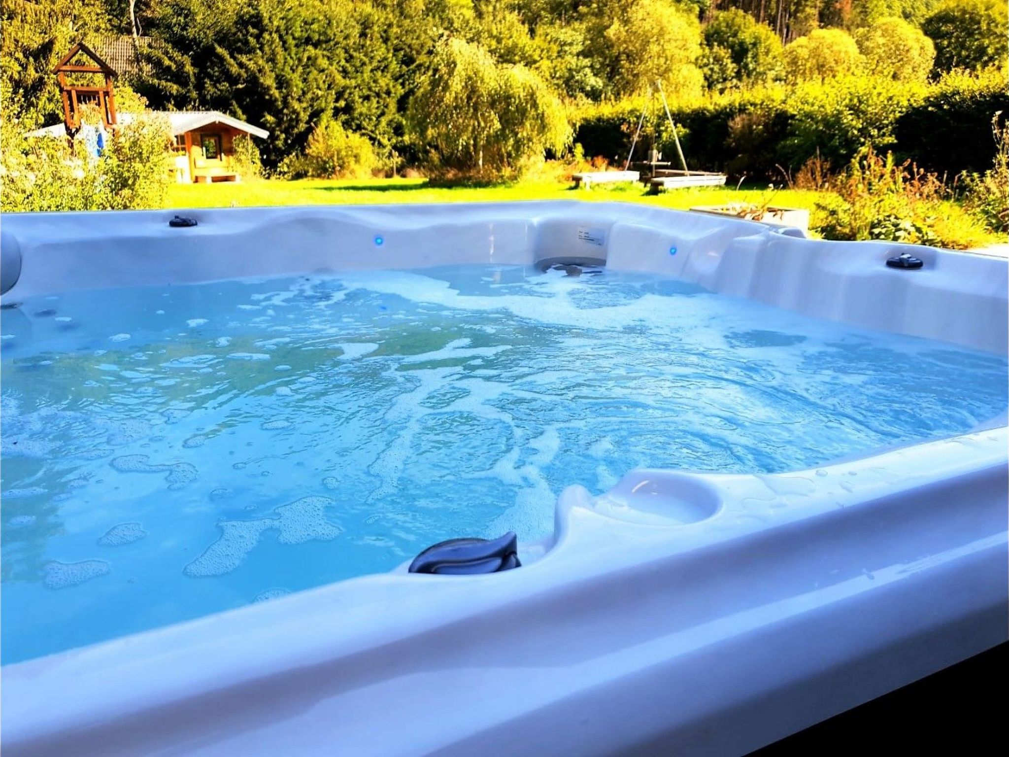 In Wiesen mit Privatem Pool-Binnen