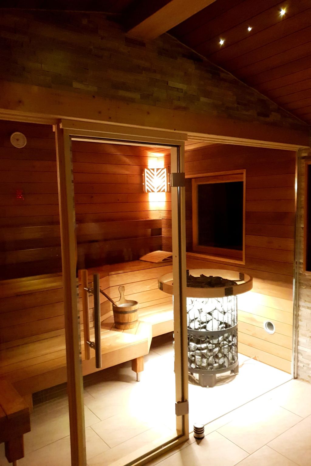 In Wiesen mit Privatem Pool-Binnen