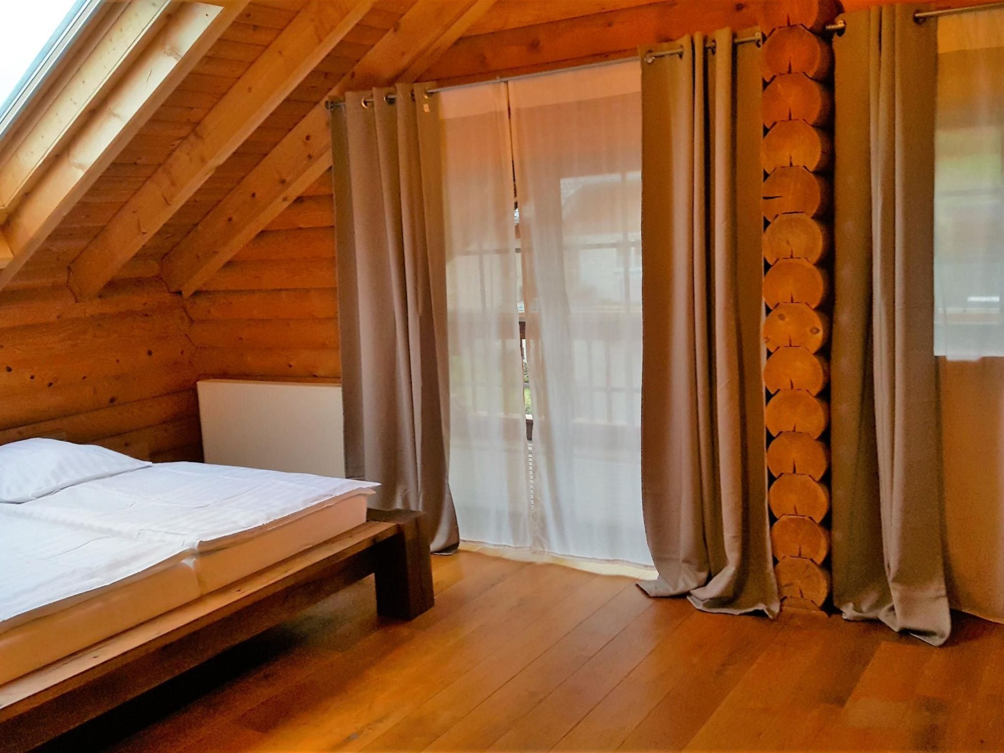 In Wiesen mit Privatem Pool-Binnen