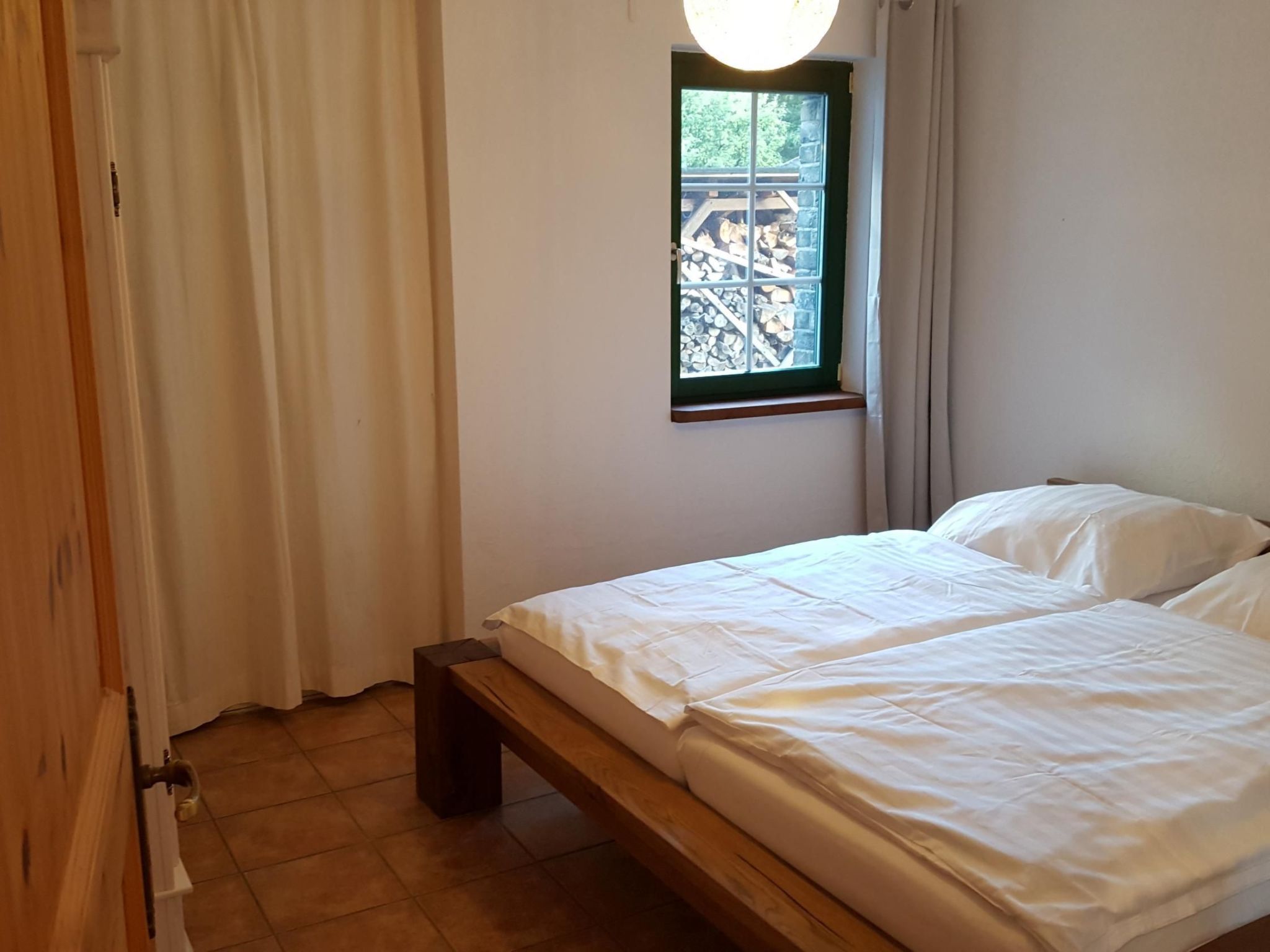 In Wiesen mit Privatem Pool-Binnen