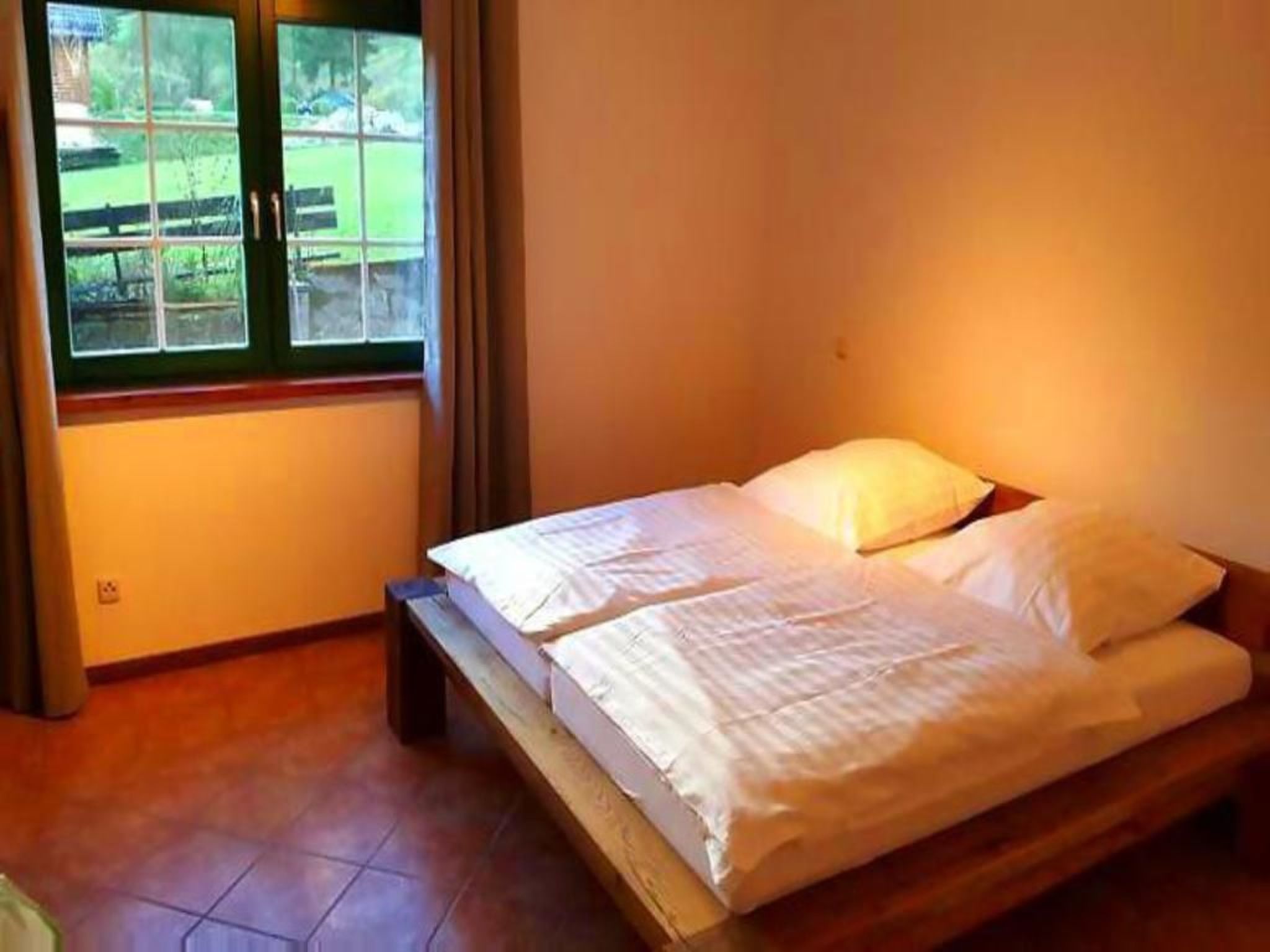 In Wiesen mit Privatem Pool-Binnen