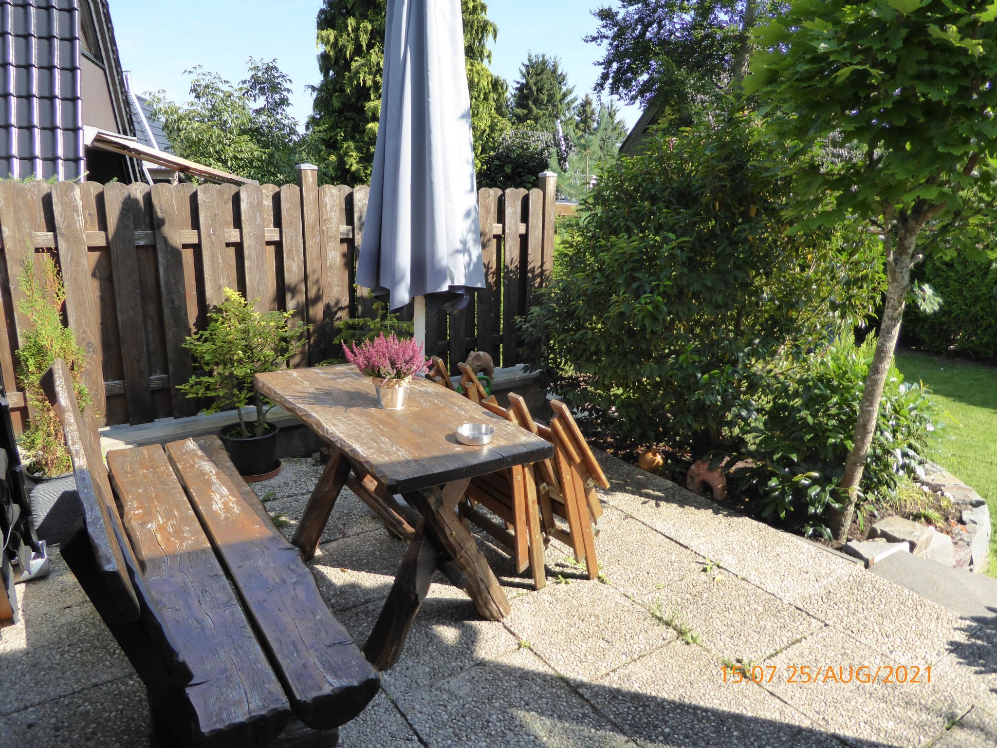 Eifelwaldhäuschen-Drinnen