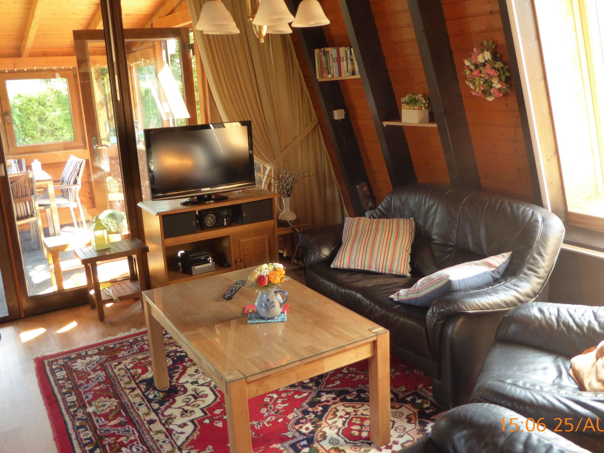 Eifelwaldhäuschen-Drinnen