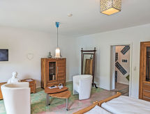 Wohnung 4