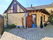 Wellness-Chalet voor 4 personen met sauna & open haard in Gappenach - thumbnail 1