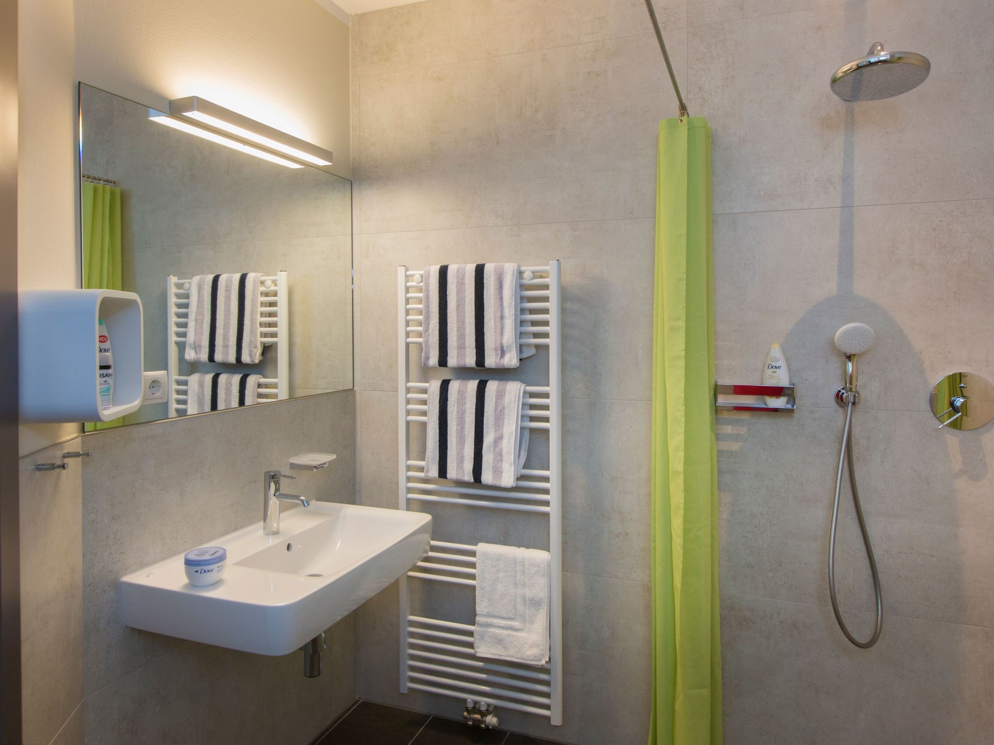 Cozy-Flat 2-Image-tags.info