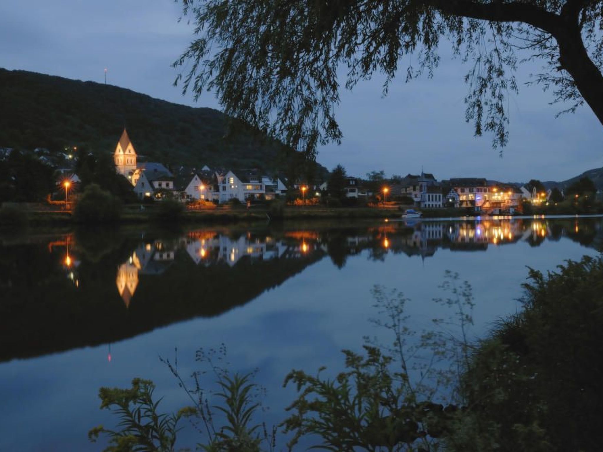 Gerä¤umige Ferienwohnung in Lay am Moselhang-Binnen