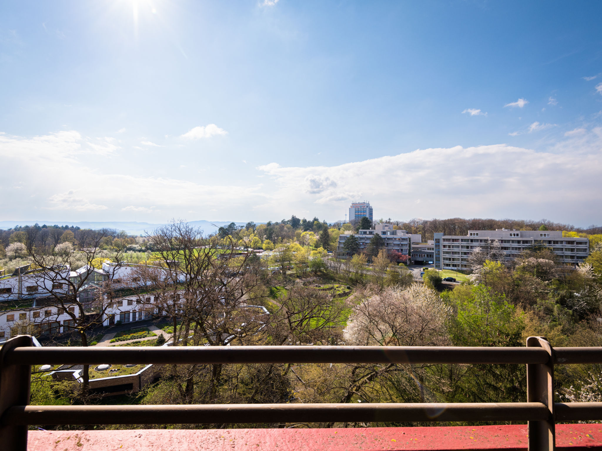 Sonnenschein (B807) — view 1 of 32