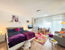 Licht appartement aan de Lahn met zwembad, nabij Koblenz - thumbnail 1
