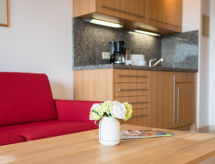 Knus appartement met zwembad en uitzicht op golfbaan bij Koblenz - thumbnail 4