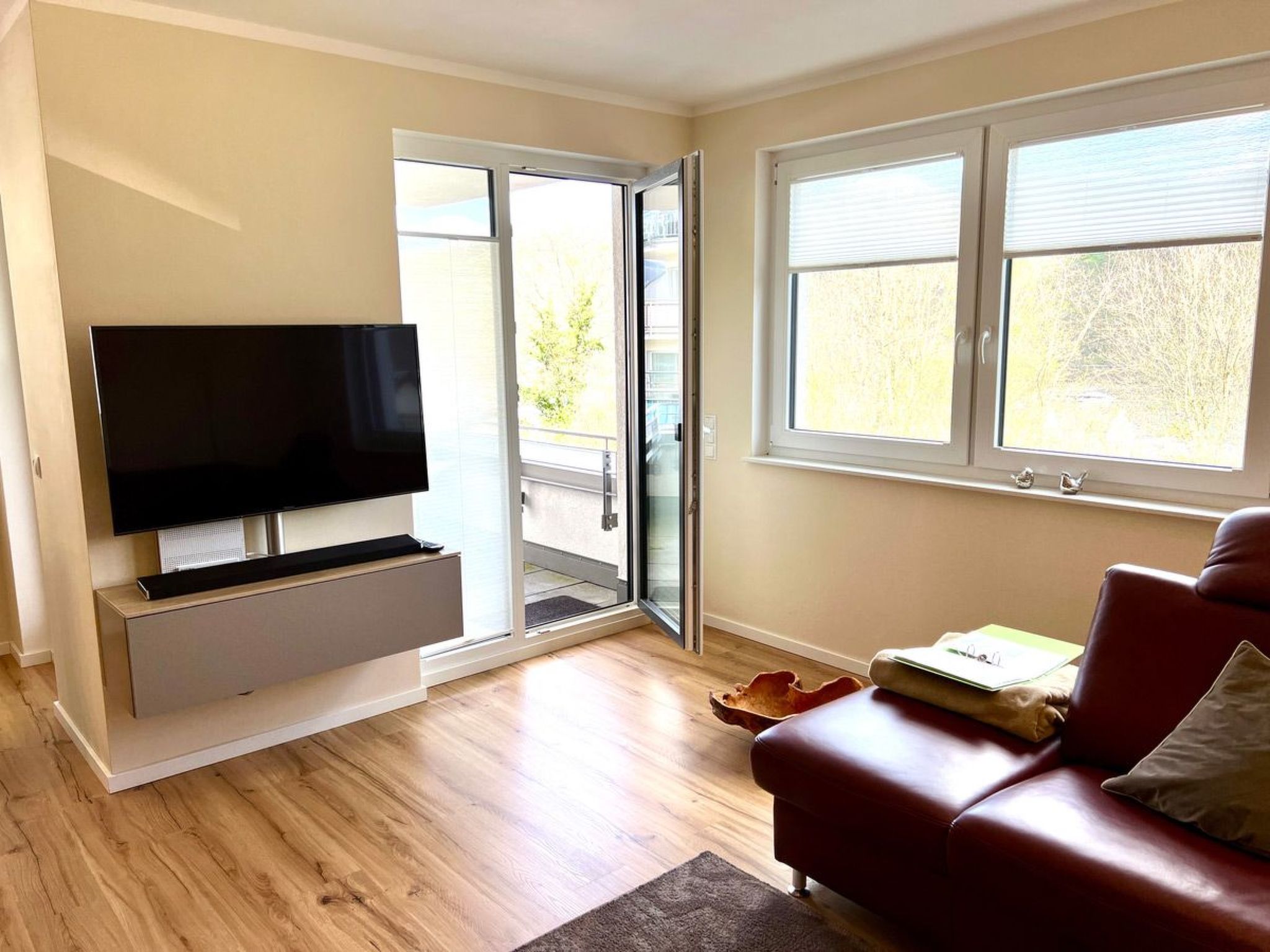 Moderne Wohnung mit Parkplatz und Rheinblick-Image-tags.info