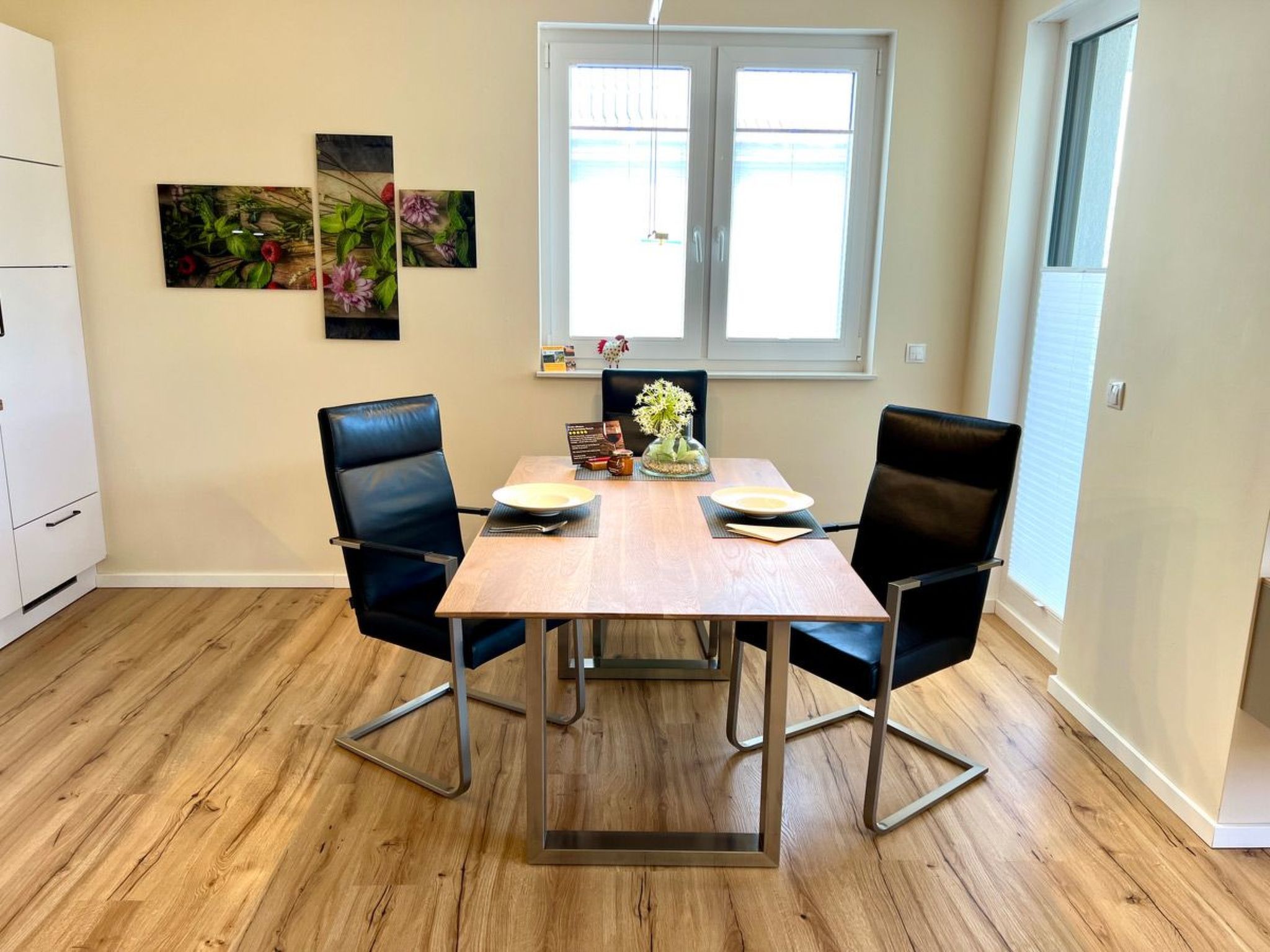 Moderne Wohnung mit Parkplatz und Rheinblick-Image-tags.info