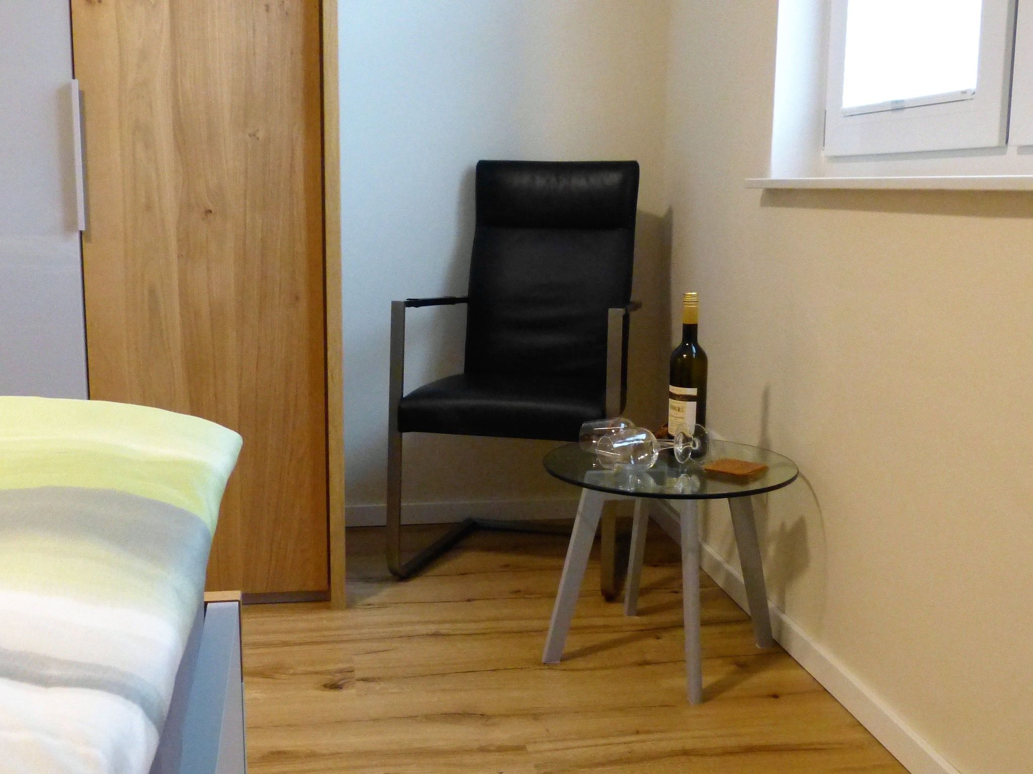 Moderne Wohnung mit Parkplatz und Rheinblick-Binnen