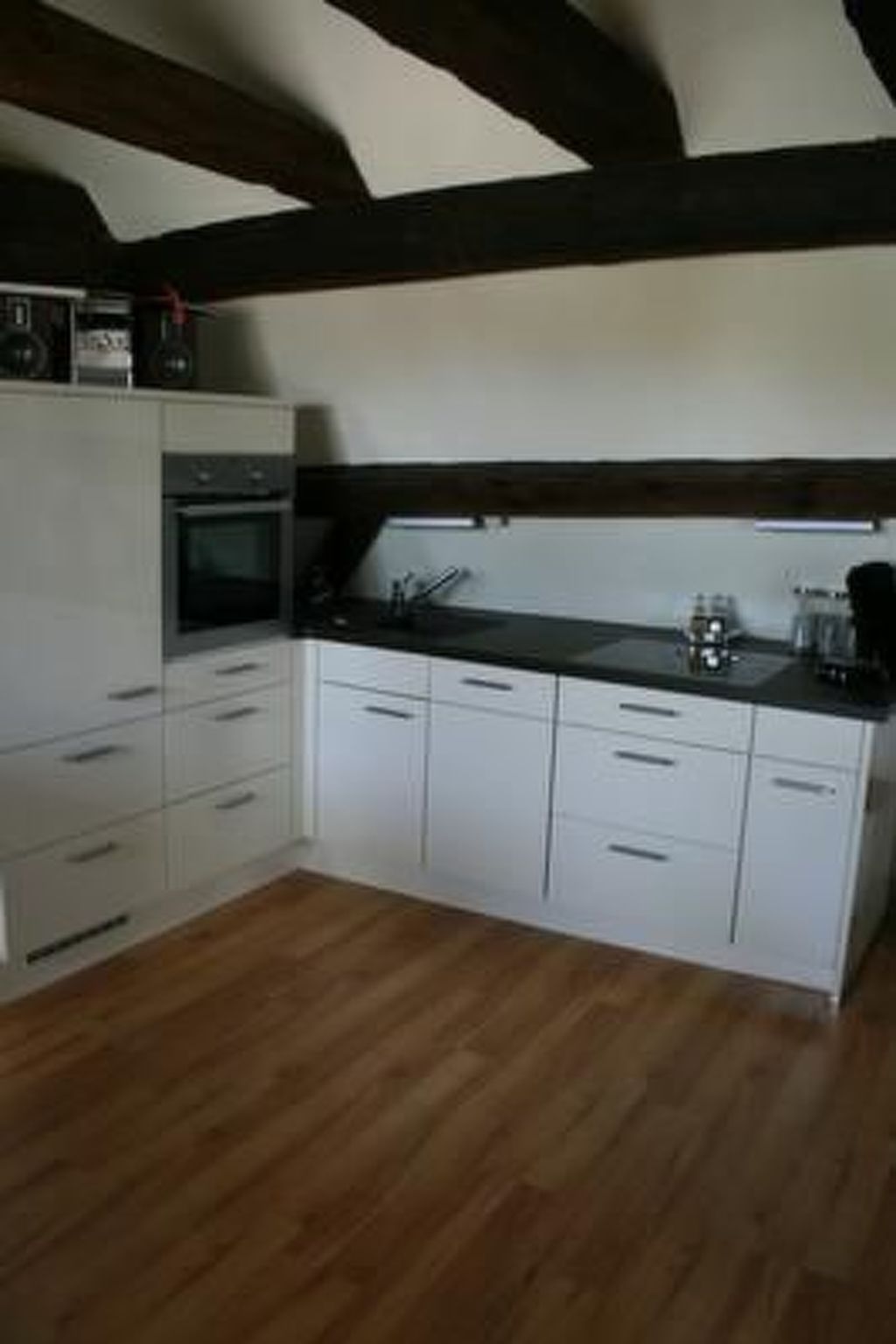 Studio-Appartement mit eigenem Parkplatz