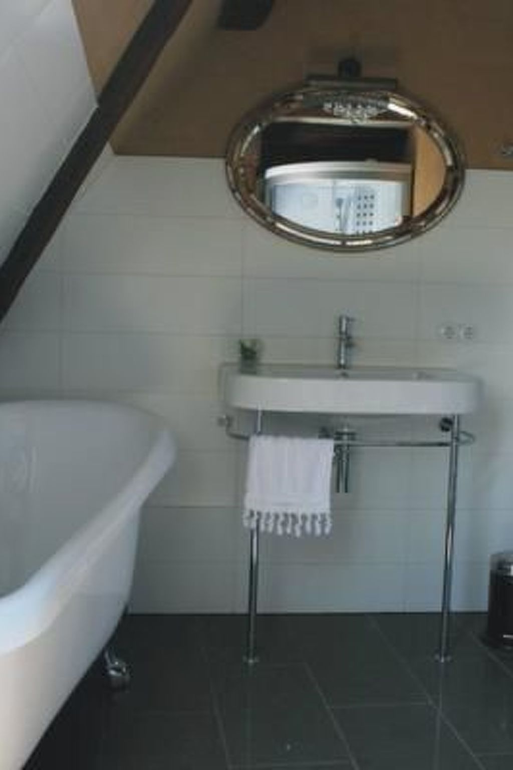 Studio-Appartement mit eigenem Parkplatz-Image-tags.info