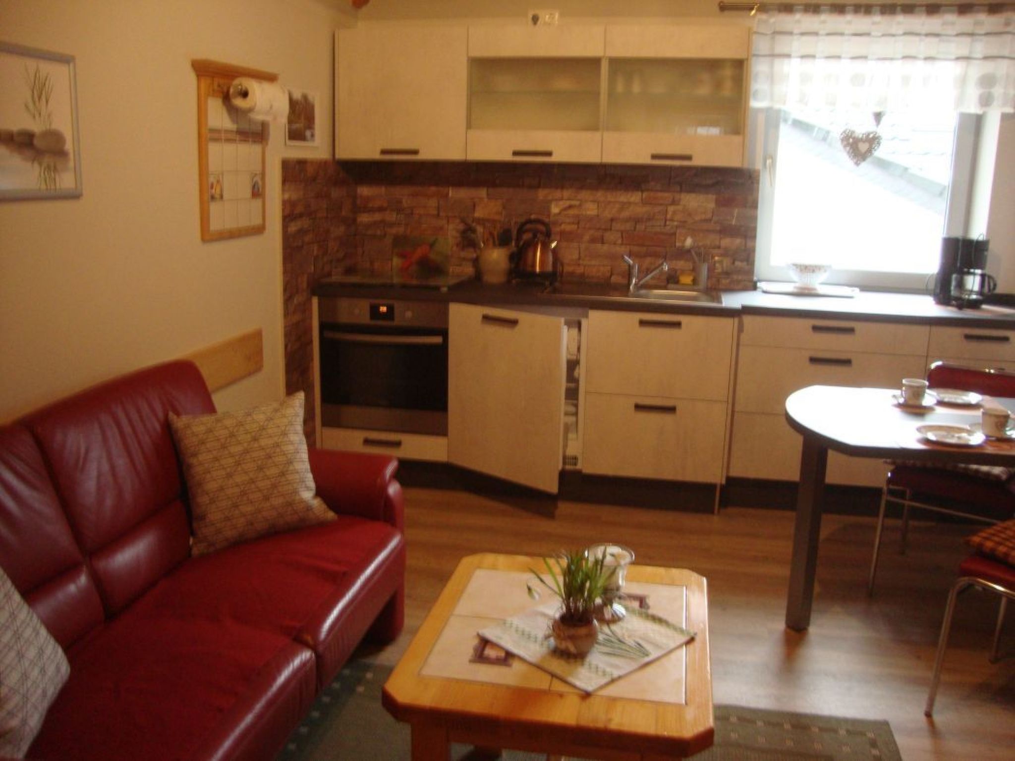 Ruhiges Landhaus mit zwei gemütlichen Wohnungen-Drinnen