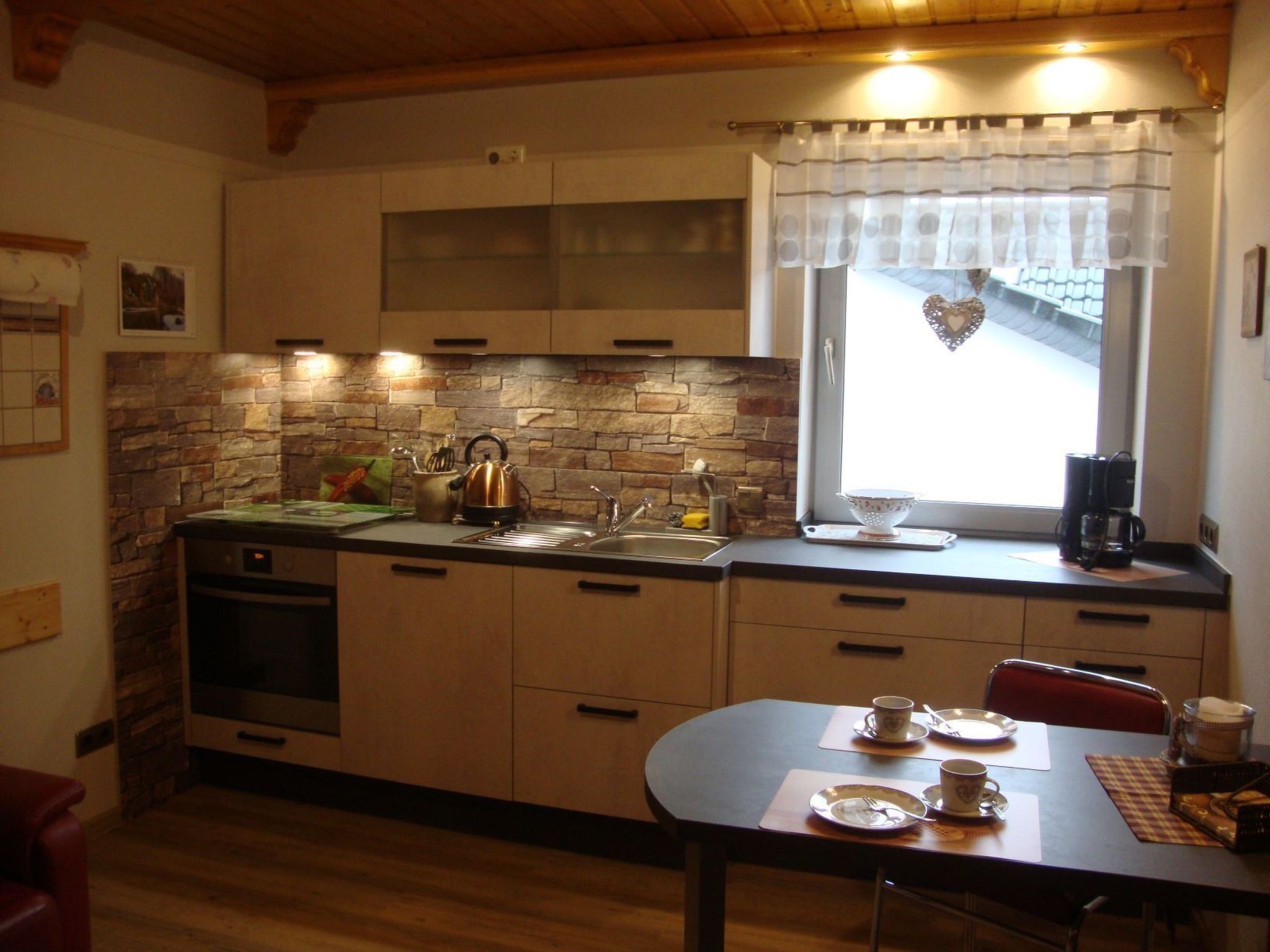 Ruhiges Landhaus mit zwei gemütlichen Wohnungen-Drinnen