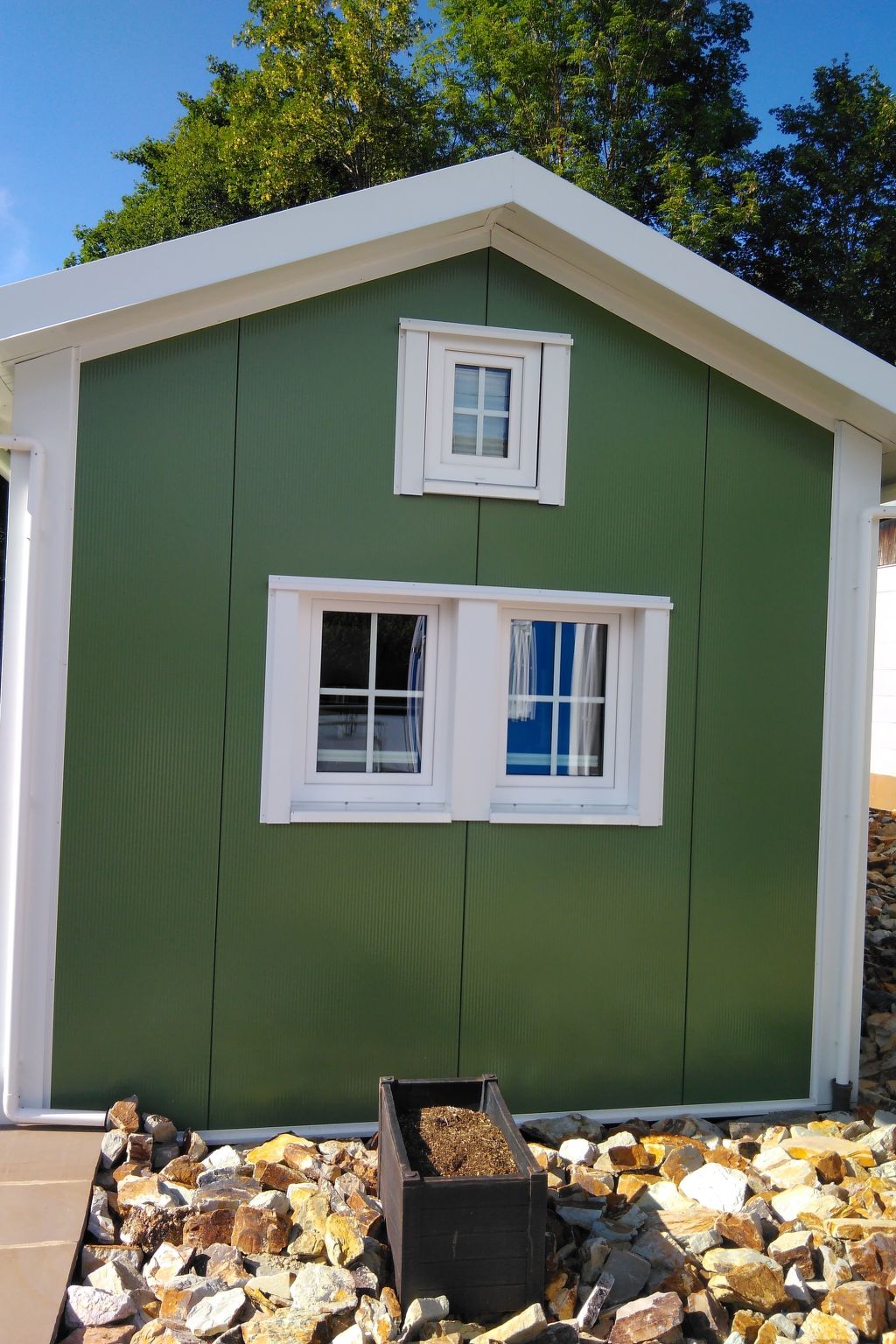 Mit Grill in Bad Marienberg-Binnen