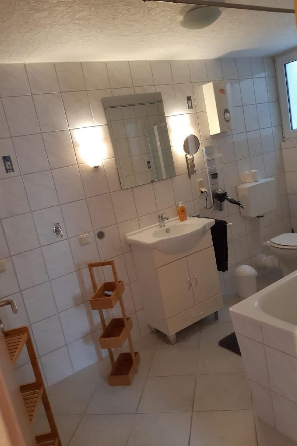 Sandra´s Ferienwohnung mit Pool-Binnen