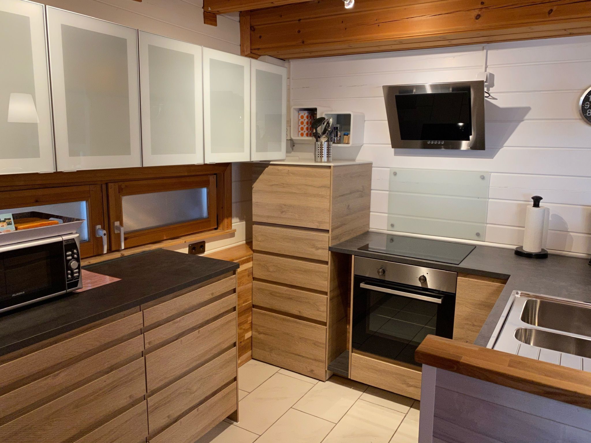 In Meiserich mit Terrasse und Garten-Binnen