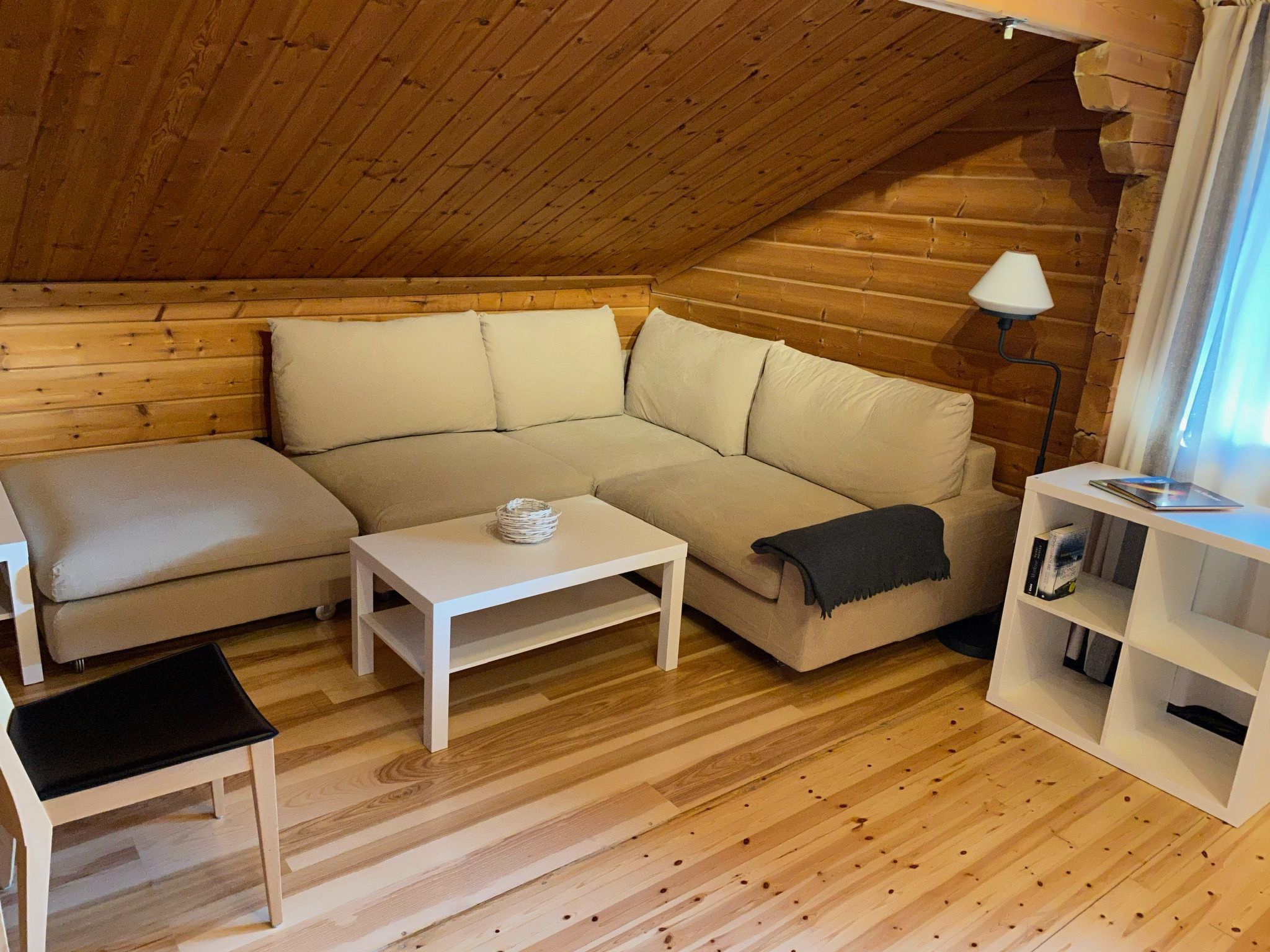 In Meiserich mit Terrasse und Garten-Binnen