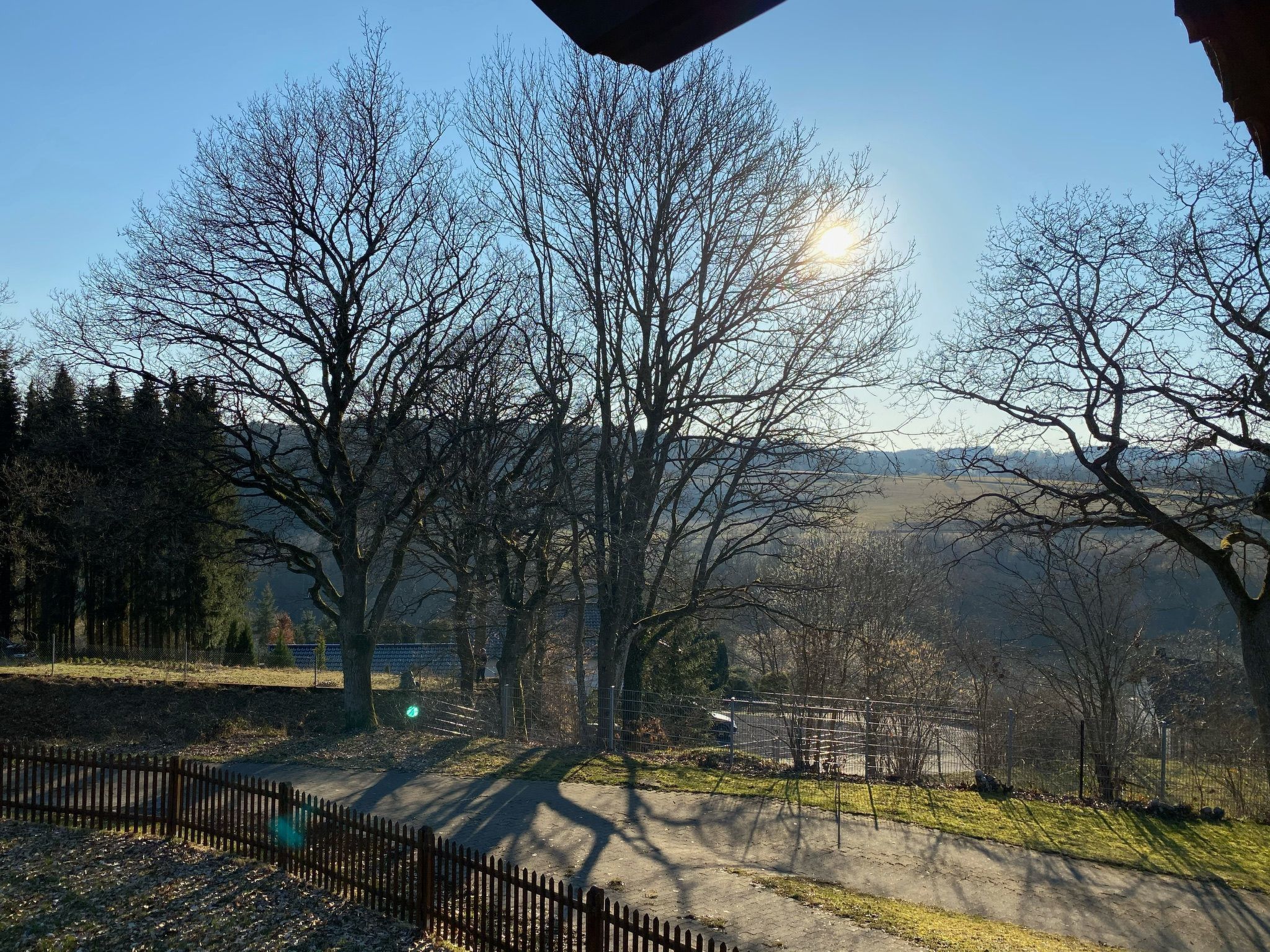 In Meiserich mit Terrasse und Garten-Binnen