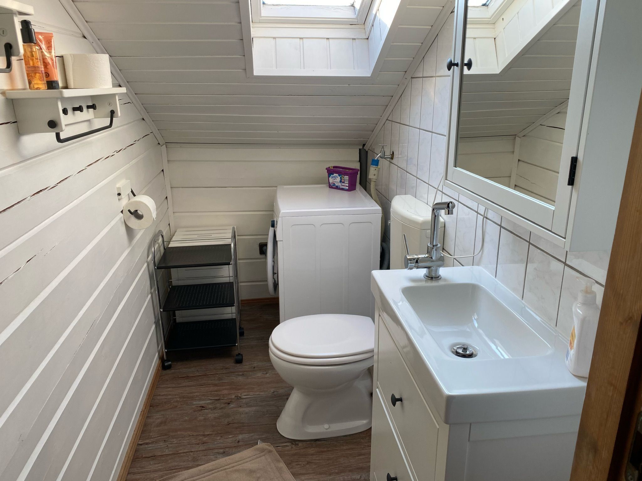 In Meiserich mit Terrasse und Garten-Binnen