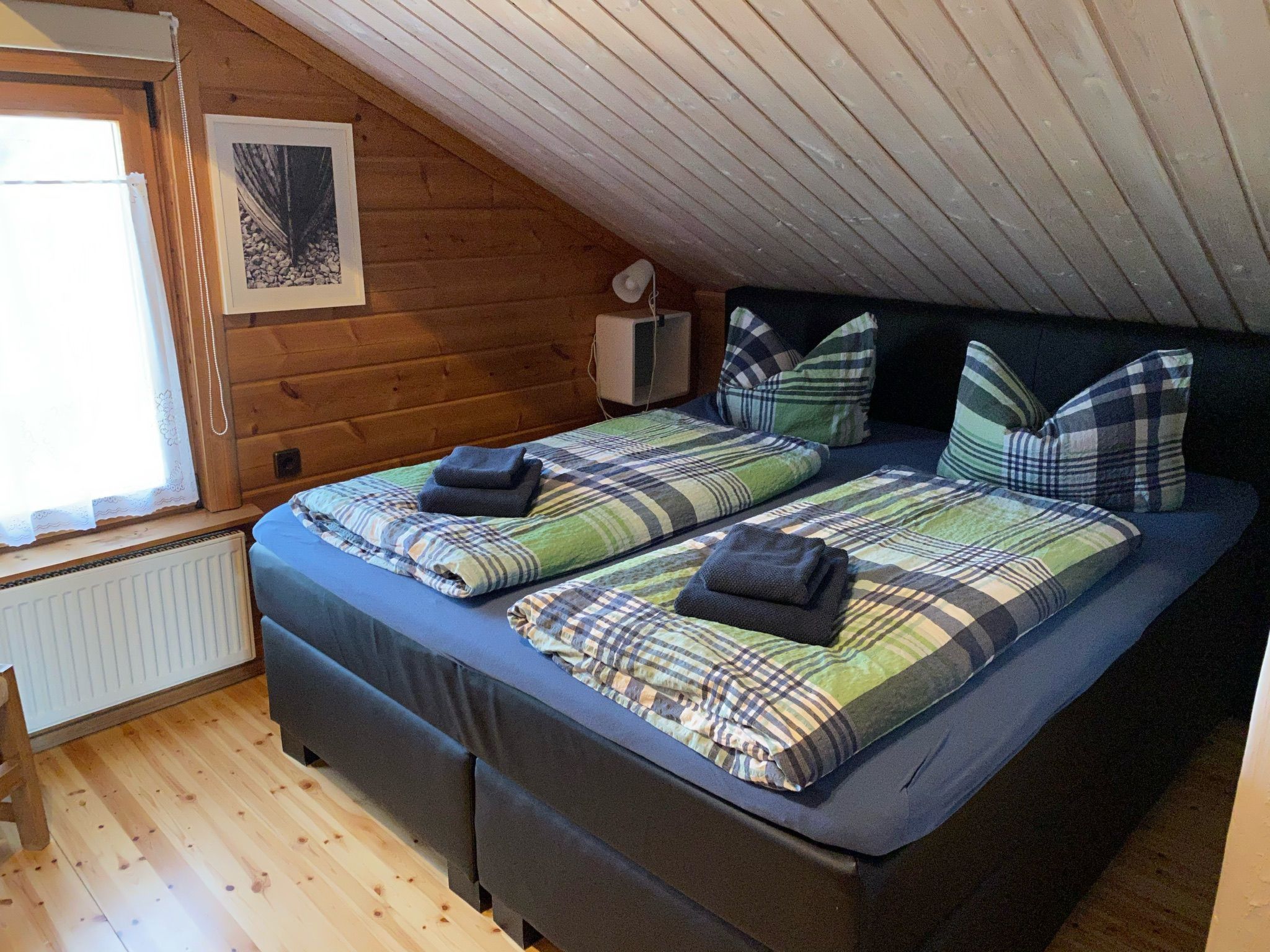 In Meiserich mit Terrasse und Garten-Binnen