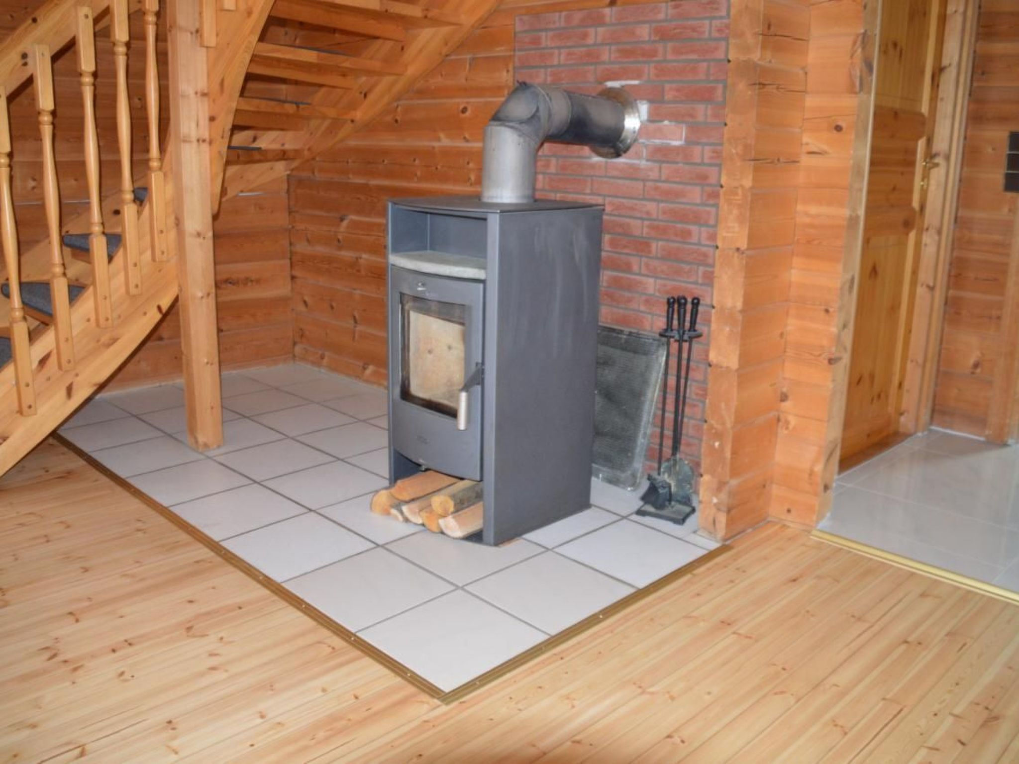 Chalet mit Garten, Grill und Terrasse-Binnen