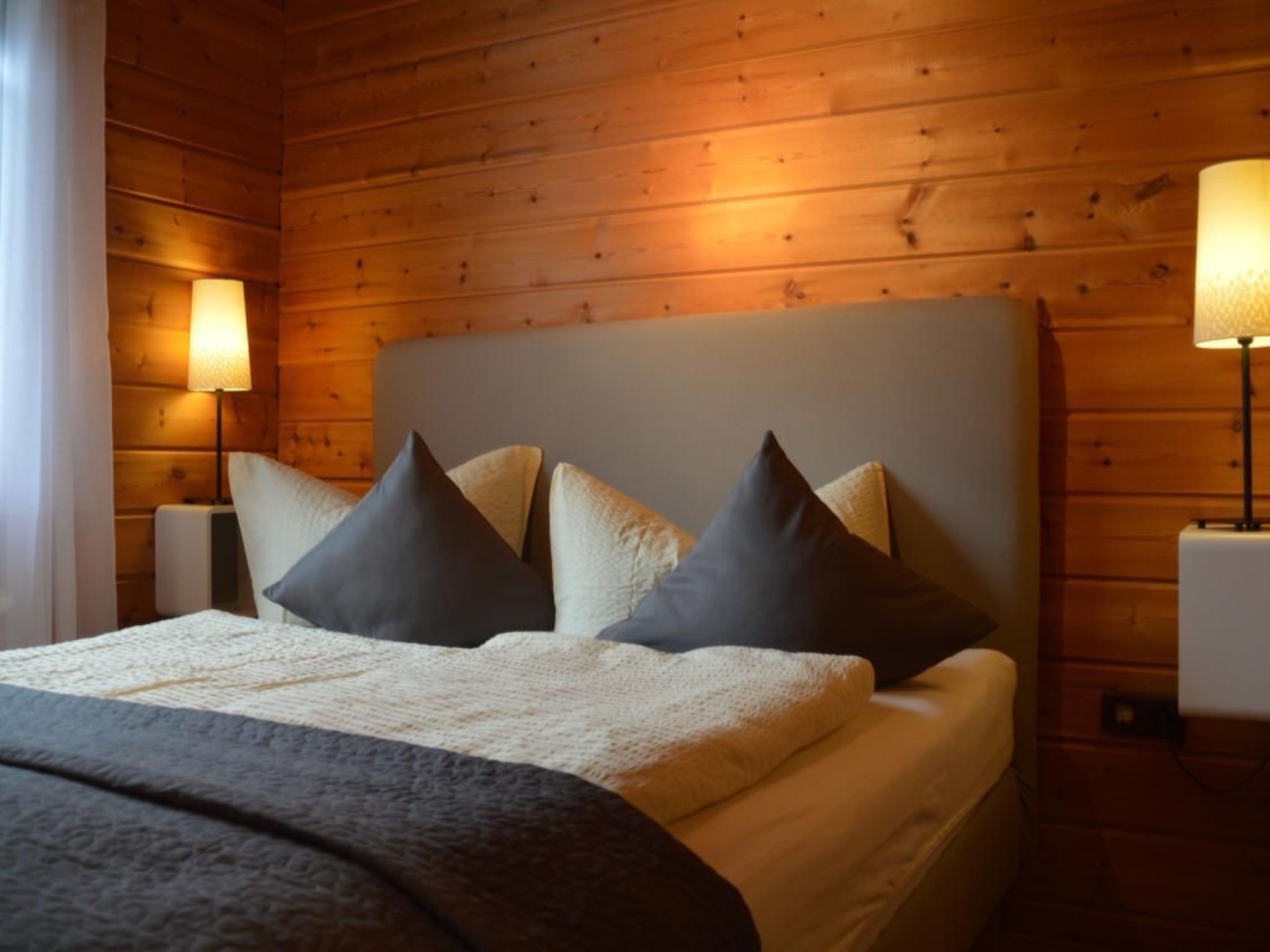 Chalet mit Garten, Grill und Terrasse-Binnen