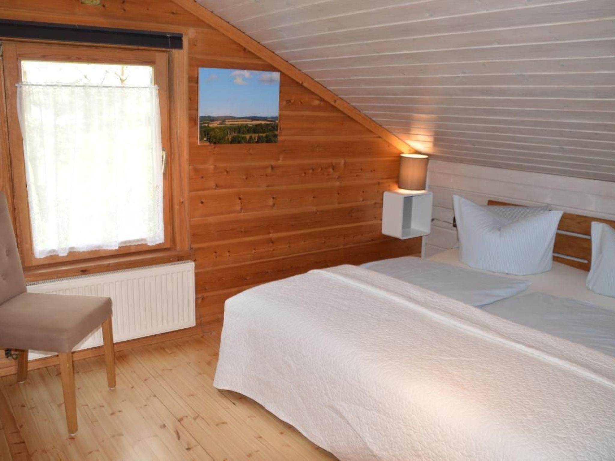 Chalet mit Garten, Grill und Terrasse-Binnen