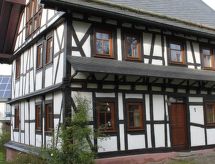 Historisch vakwerkhuis voor 7 personen in het hart van de Hunsrück - thumbnail 2