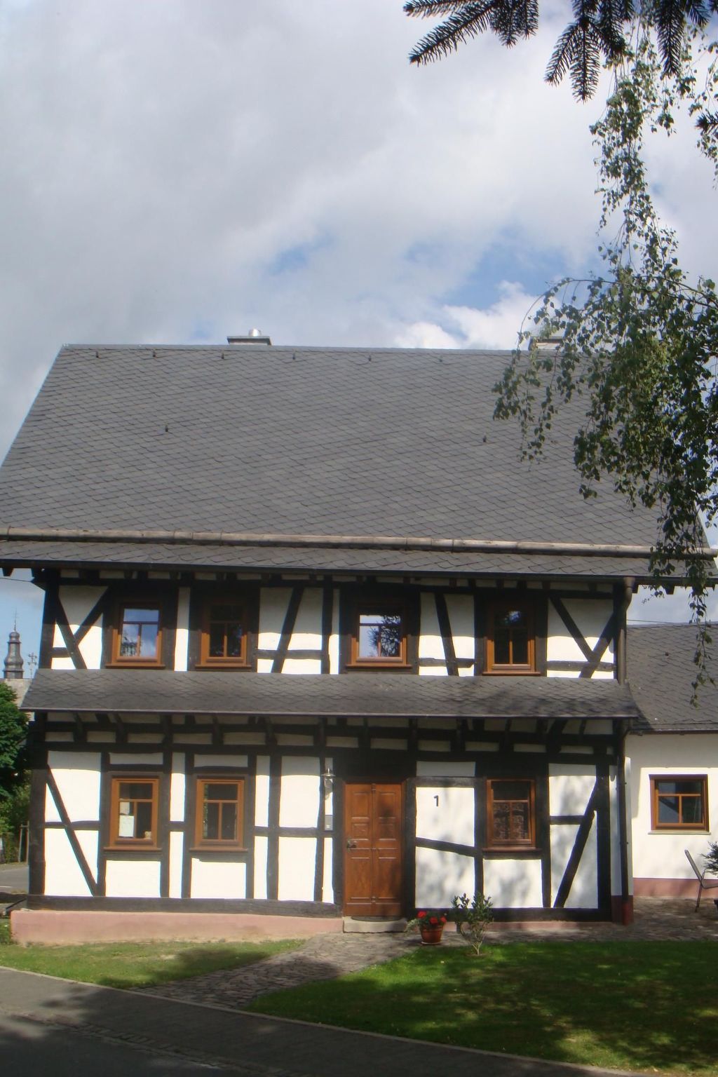 Romantisches Fachwerkhaus zwischen Rhein und Mosel-Image-tags.info