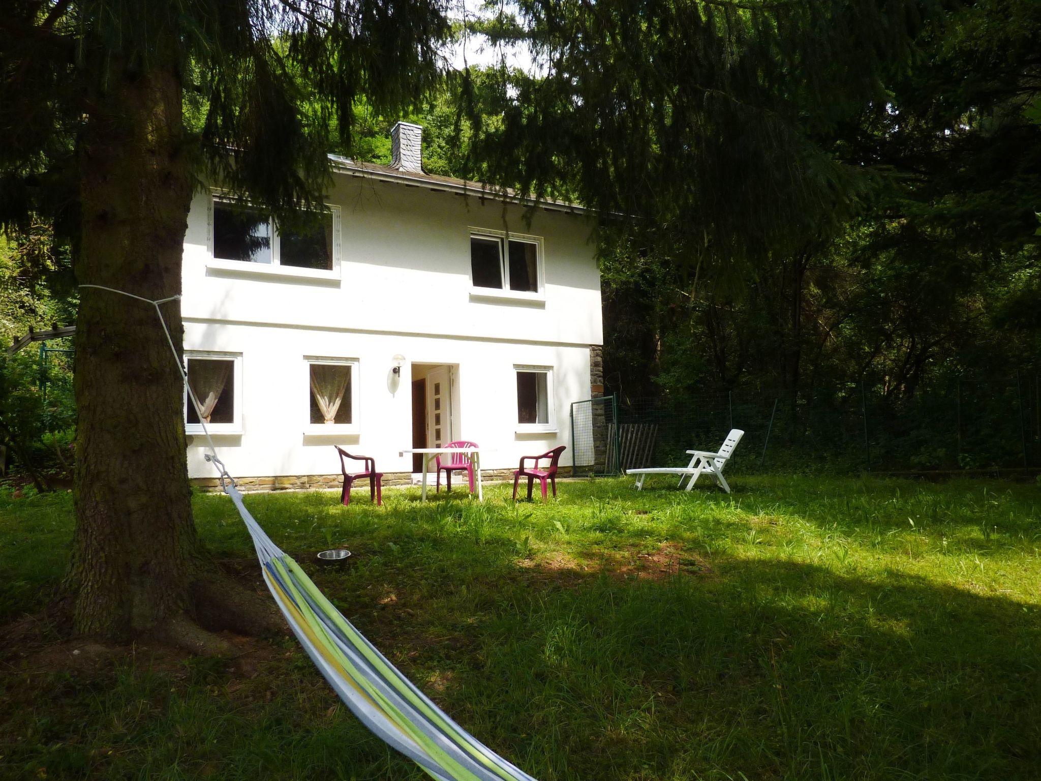 Vakantiehuis met omheinde tuin in Beltheim (Duitsland) 1 hond is welkom