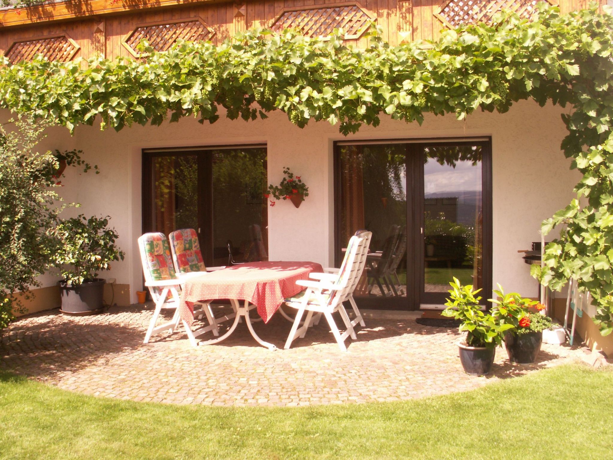 Schöne Ferienwohnung mit Großer Terrasse