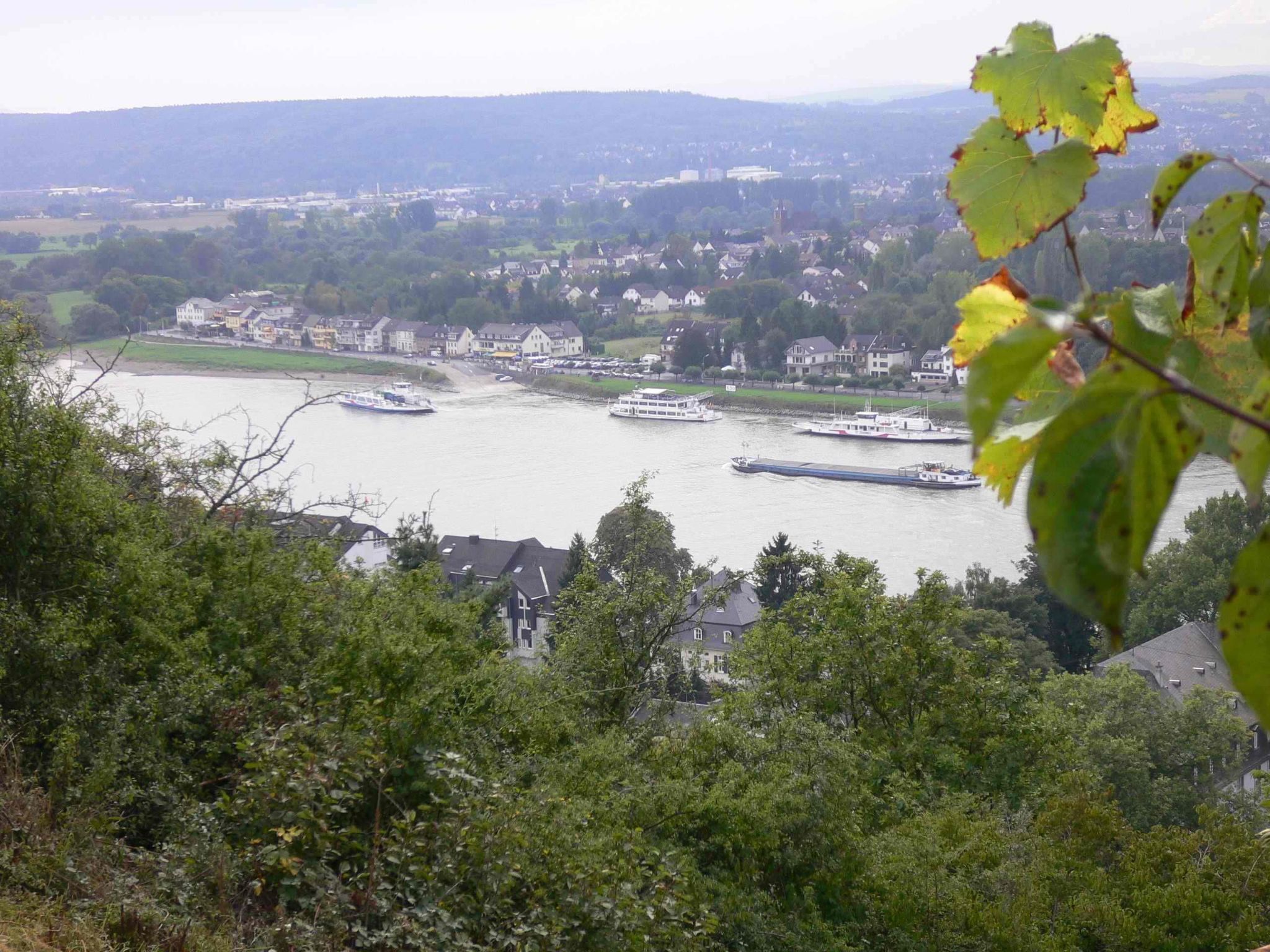 Schöne Ferienwohnung mit Großer Terrasse-Dehors