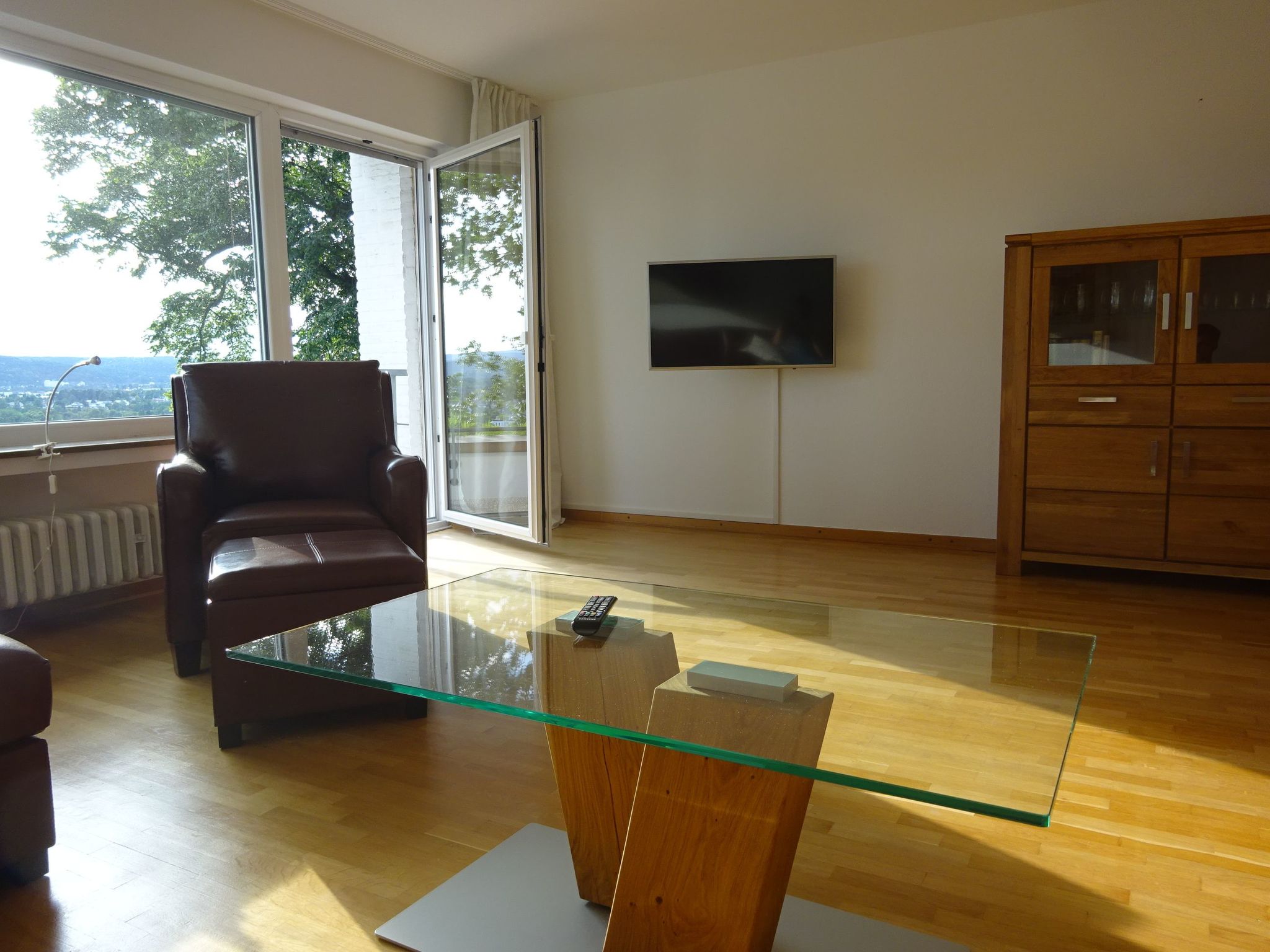 Großzügige Wohnung mit Terrasse und Rheintalblick-Image-tags.info