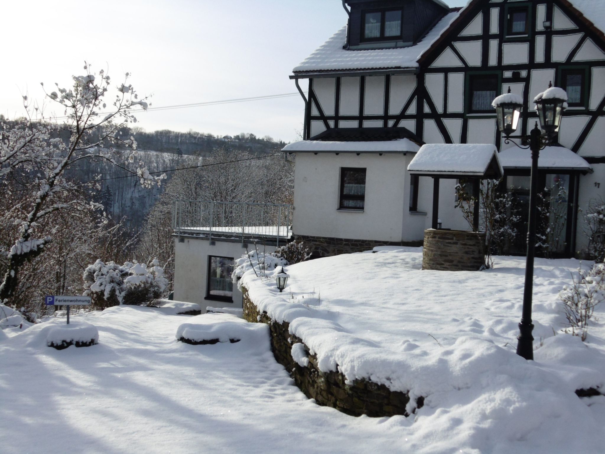 In Waldbreitbach mit Whirlpool-Drinnen