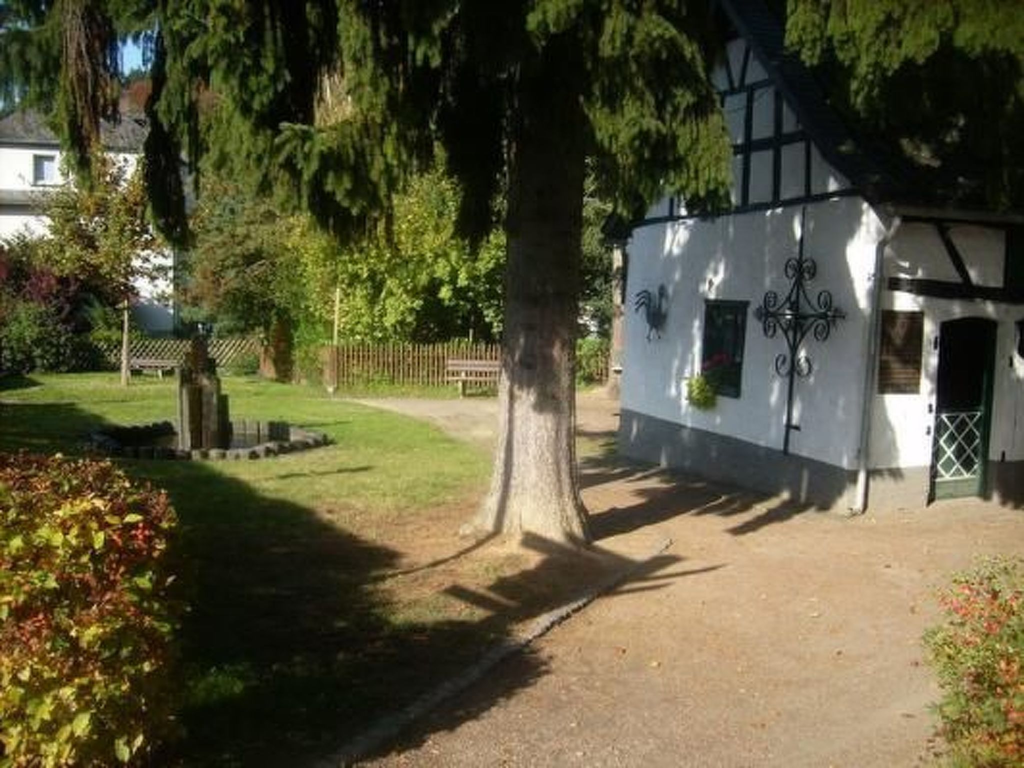 In Waldbreitbach mit Whirlpool-Drinnen