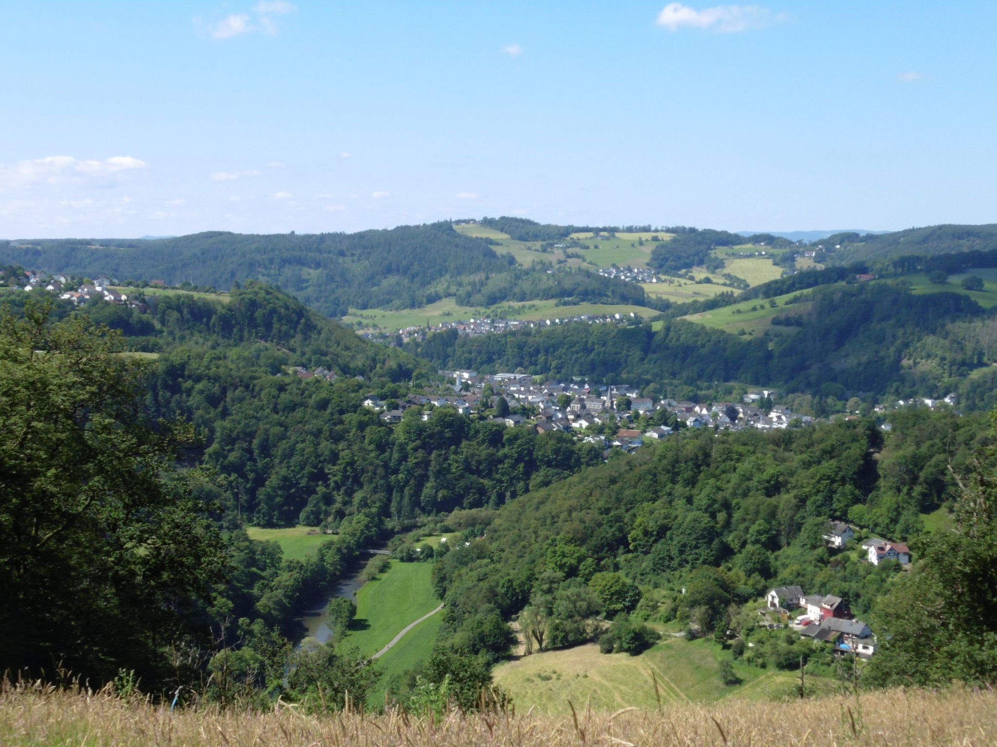 In Waldbreitbach mit Whirlpool-Drinnen