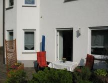 in Westum mit Terrasse